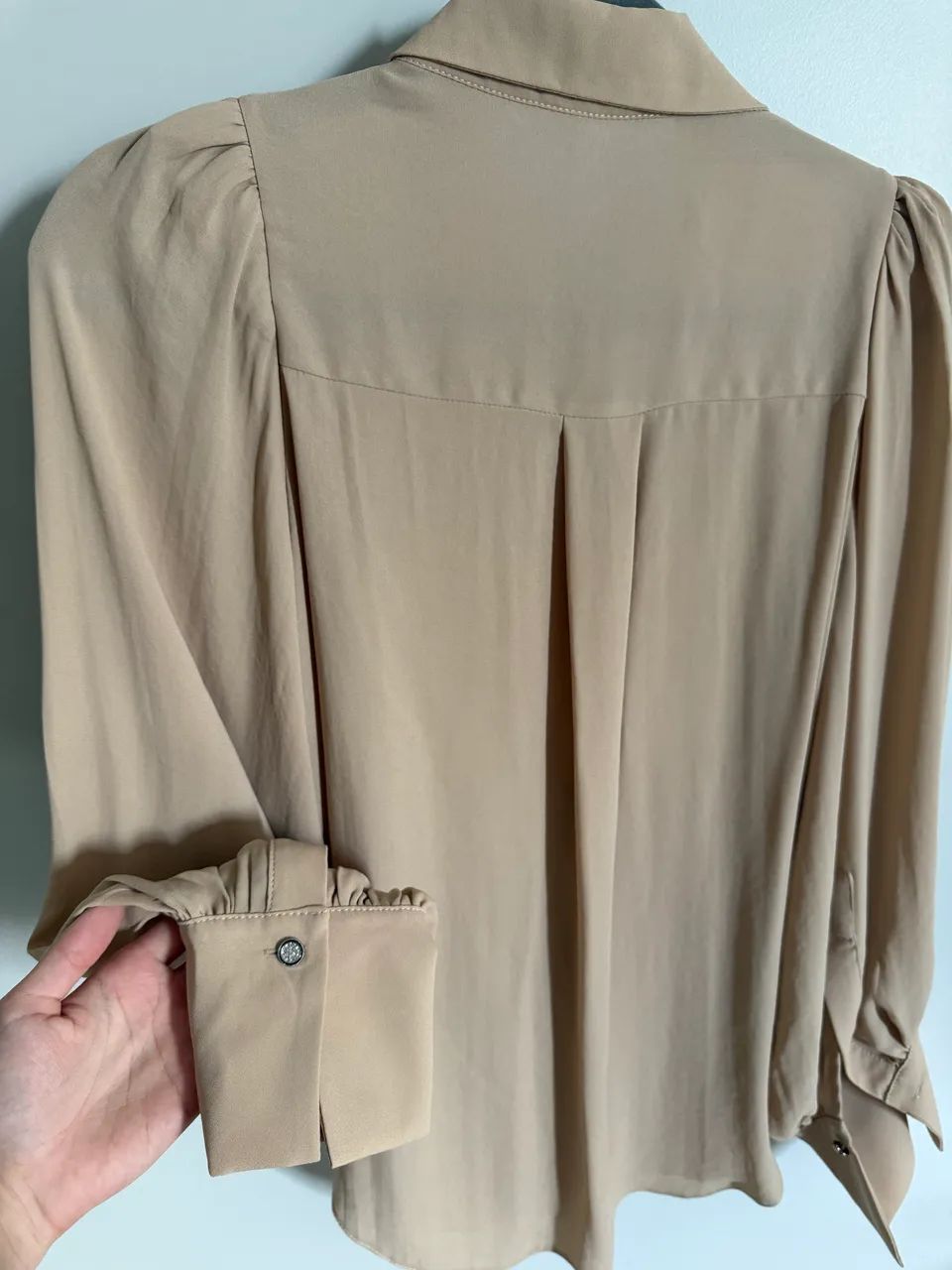 Camisa feminina bege - Foto 2
