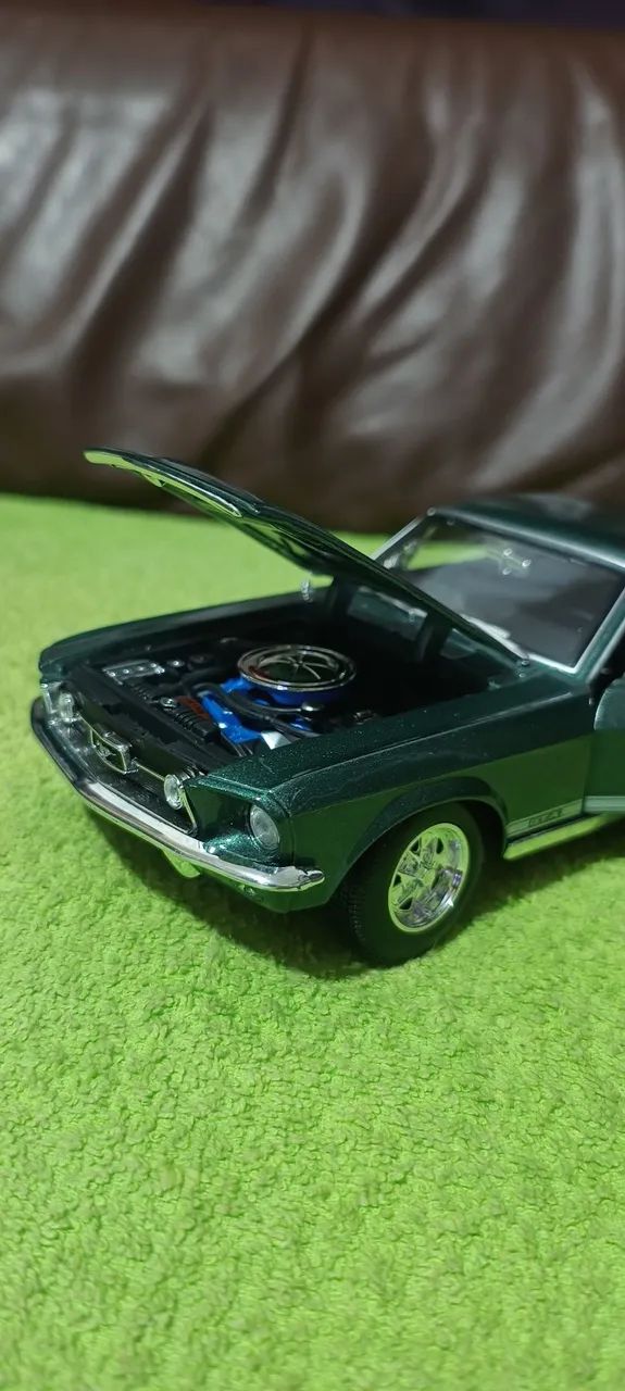 Miniatura 1/18 Ford Mustang GTA - Foto 3
