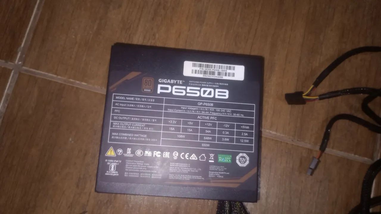 fonte gigabyte 650w real