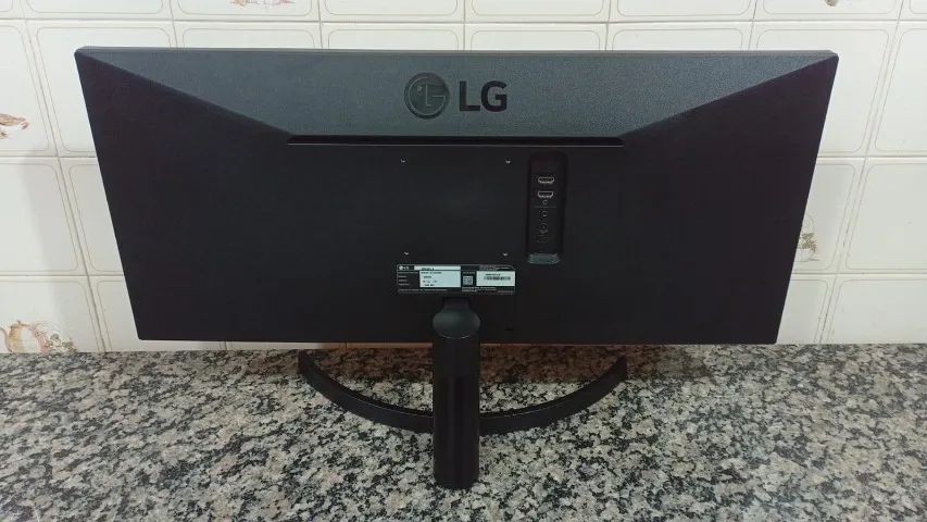 LG UltraWide 29 IPS - 2 HDMI Full HD - Foto 3