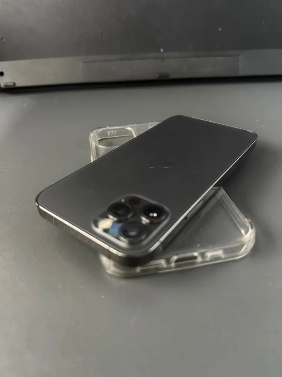 iphone 12 pro 256gb com Bateria nova - Celulares e Smartphones