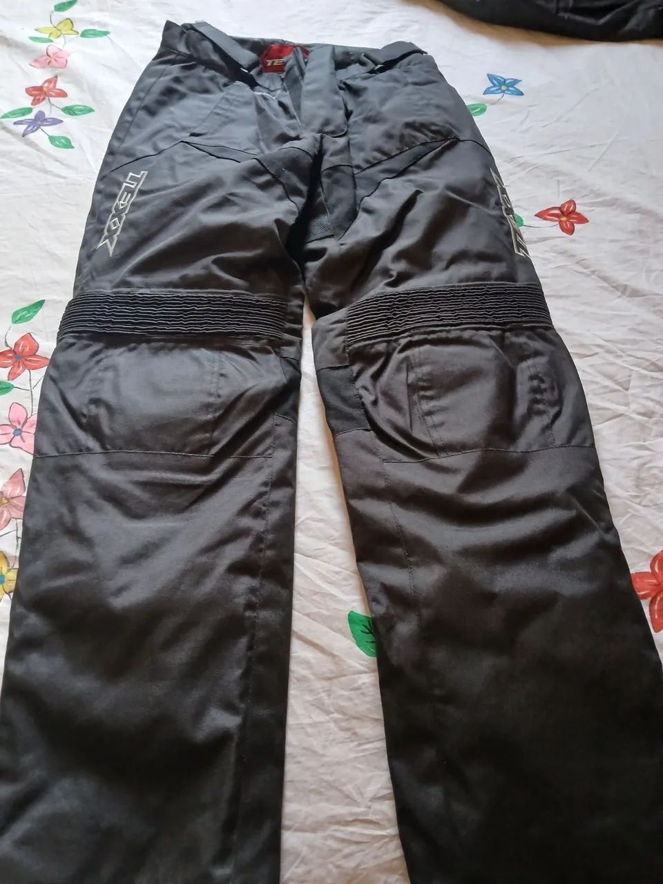 Jaqueta calca e capacete motociclista  - Foto 2