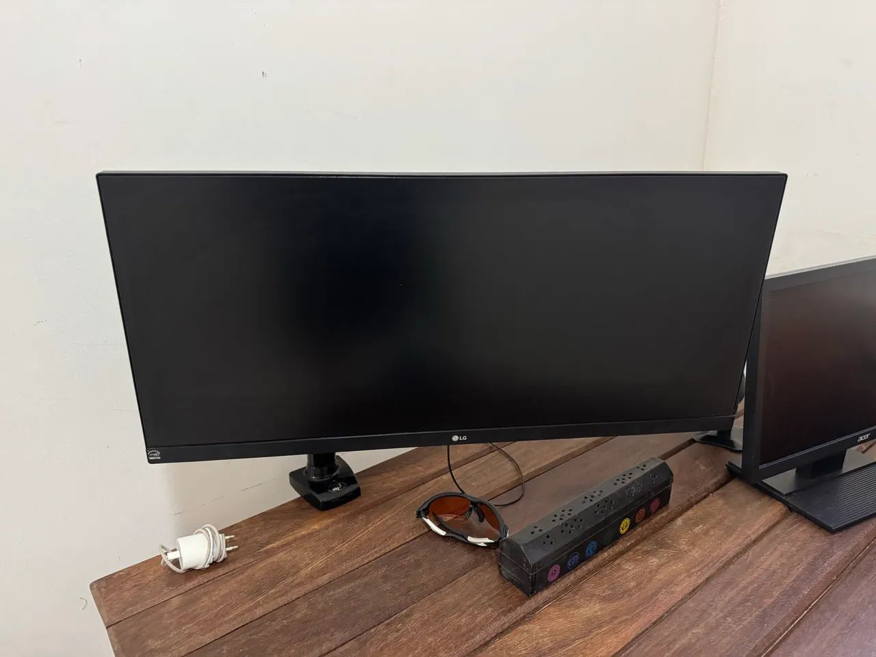 MONITOR LH ULTRAWIDE