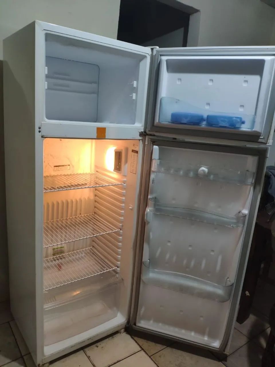 Geladeira Consul 334 L - Foto 2