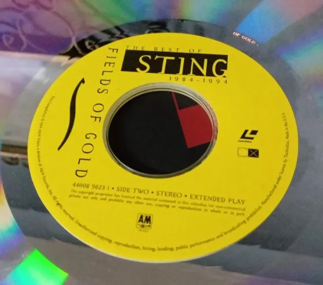 Laser Disc Sting - Fields Of Gold Best Of - Importado USA - Foto 5