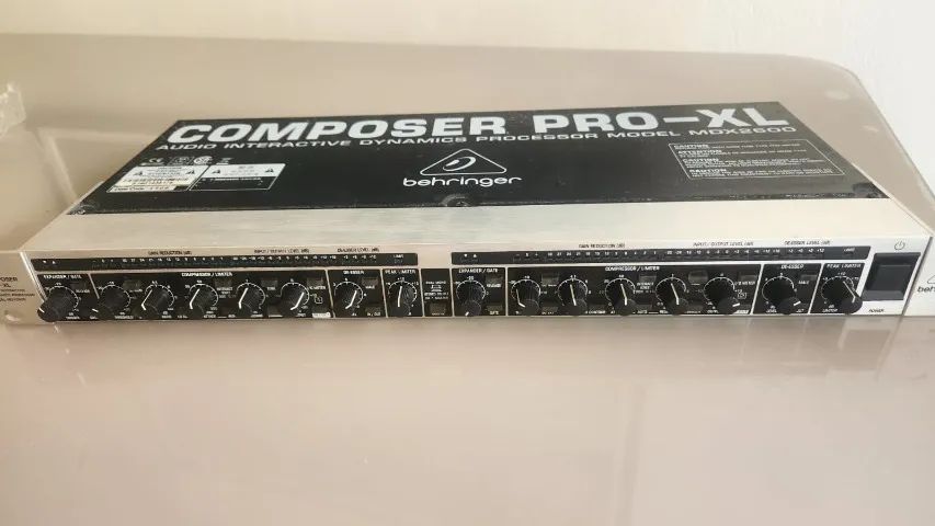 Compressor Behringer MDX 2600