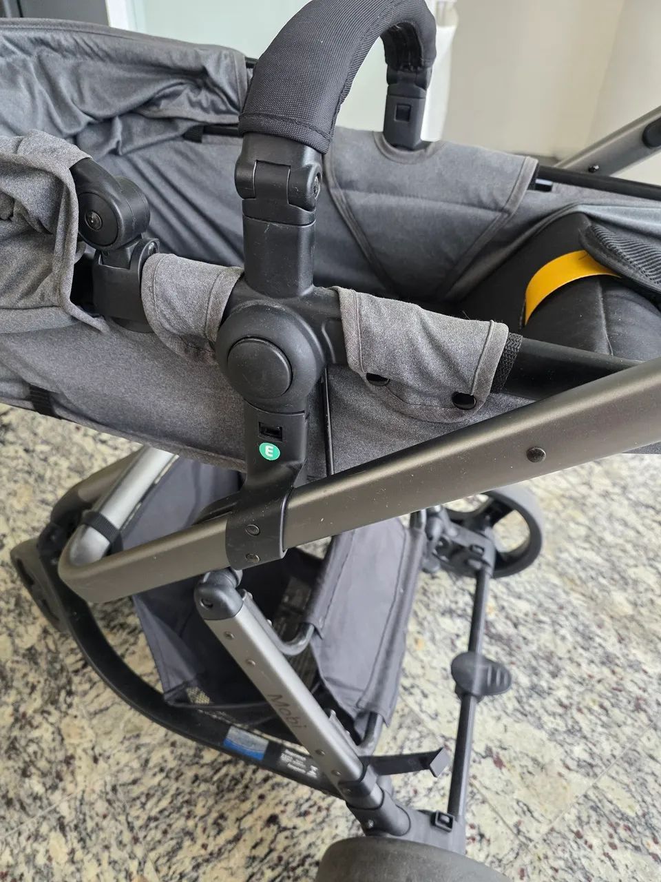 Kit Carrinho e Bebê conforto com base da safety first - Foto 3