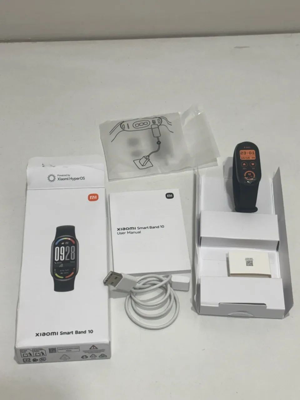 Miband 10, com caixa e acessórios 