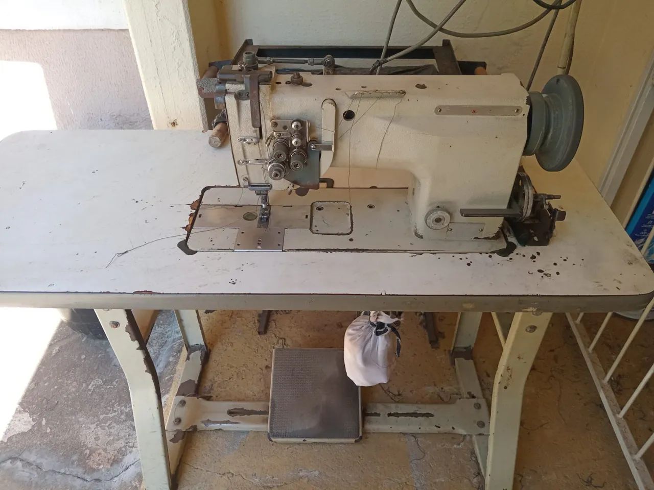 Máquina Alternada - Bitolinha para Jeans - Foto 2