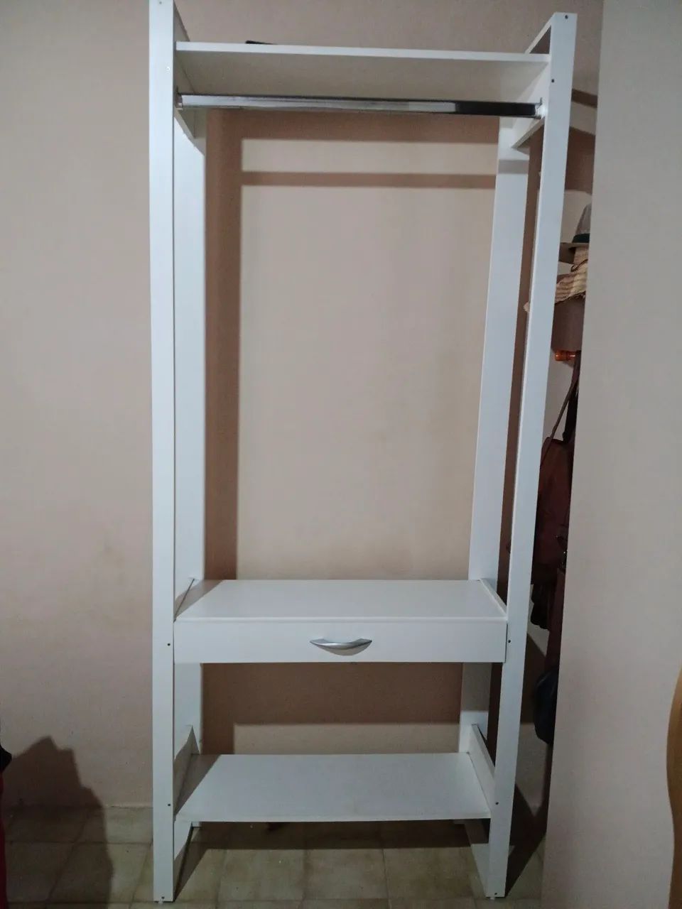 GUARDA-ROUPA 