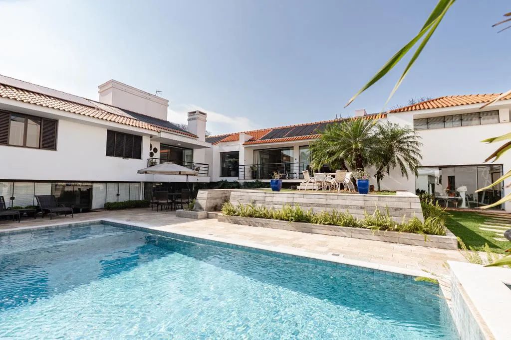 Casa térrea à venda na Zona 05