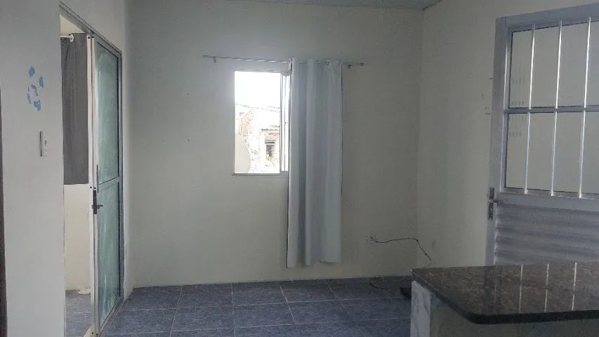 Alugo casa em Paripe.  Um quarto  - Foto 6