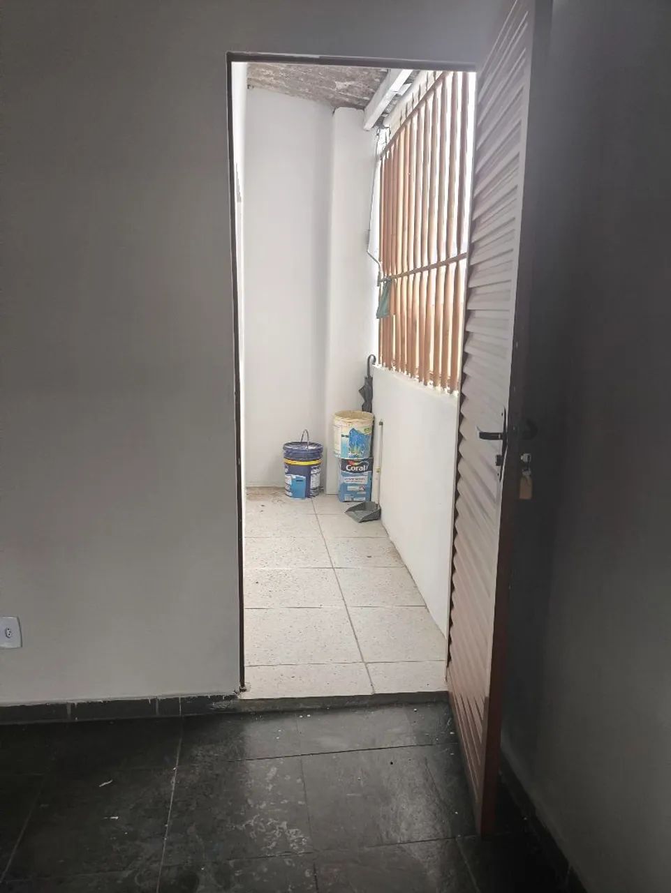 Alugo cs 2 quartos sem garagem  - Foto 5