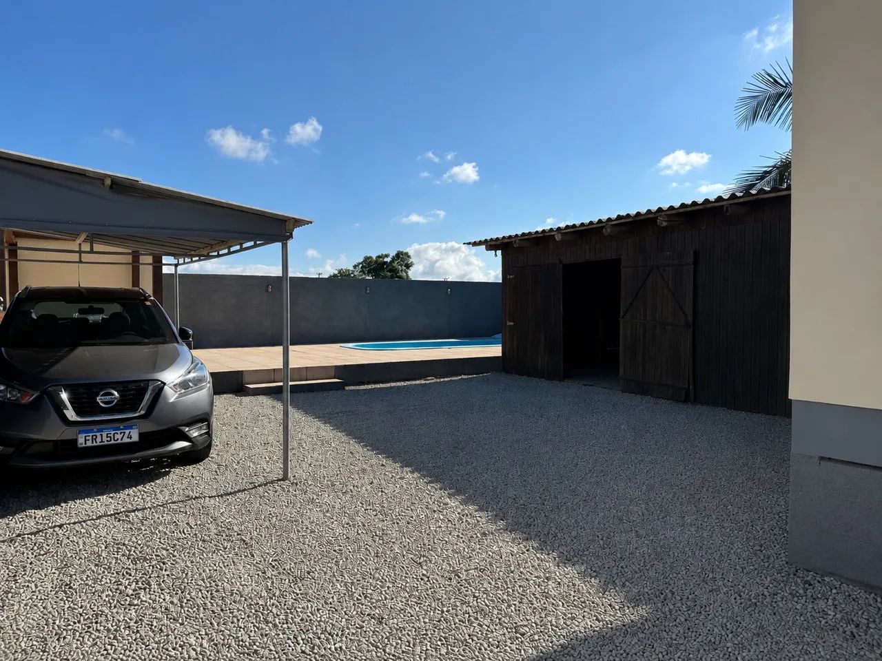 Casa com piscina a venda - Forquilhinha/SC - Foto 2