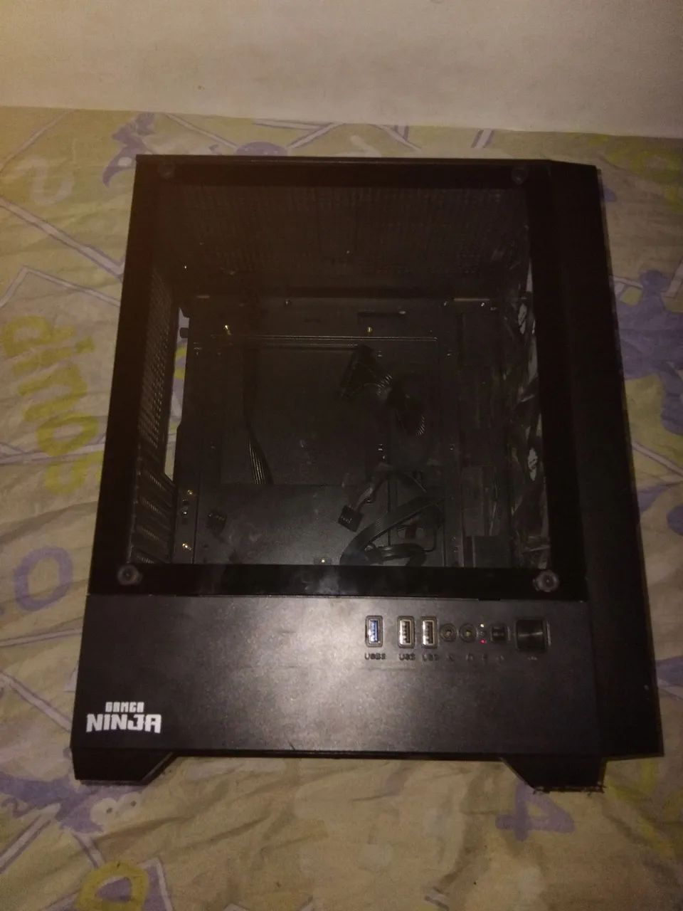 Gabinete ninja com fonte 400w