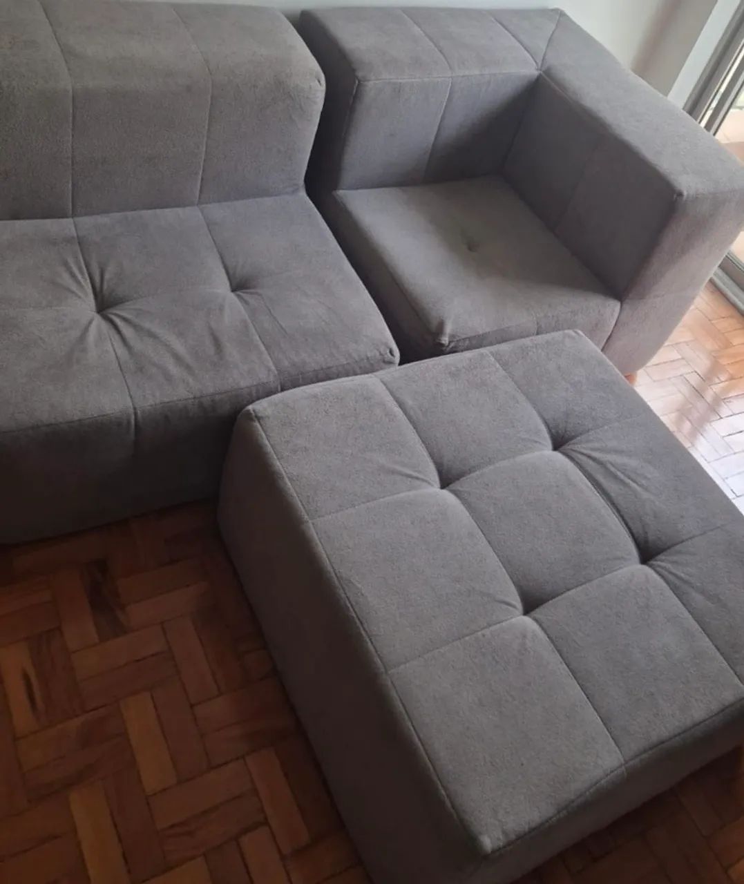 Sofá Modular Cinza + Puff - Moderno e Confortável - Foto 3