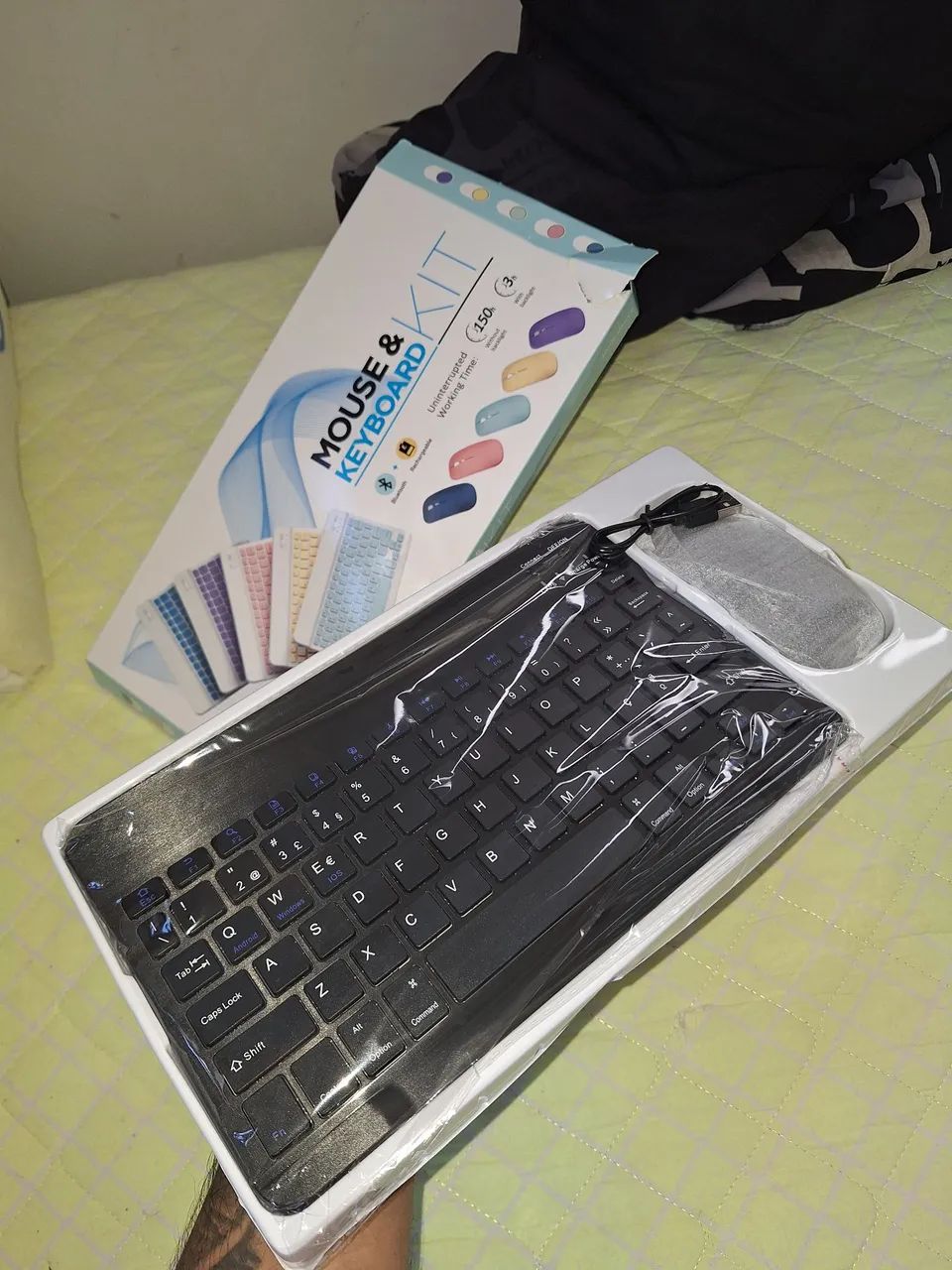 Kit Teclado e Mouse  Sem Fio Bluetooth  , Compatível Android e IOS  e Windows.  - Foto 2