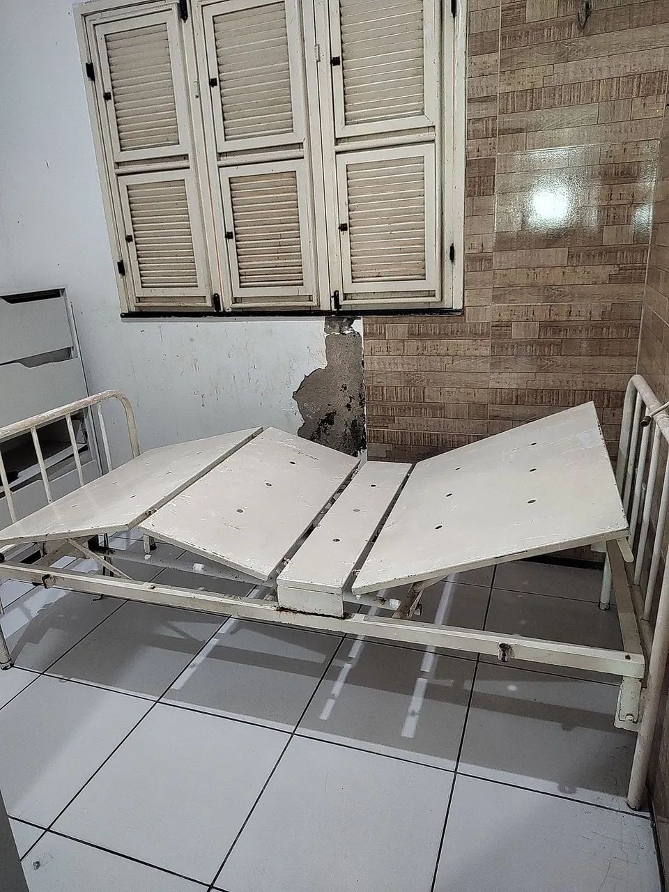 Cama hospitalar 