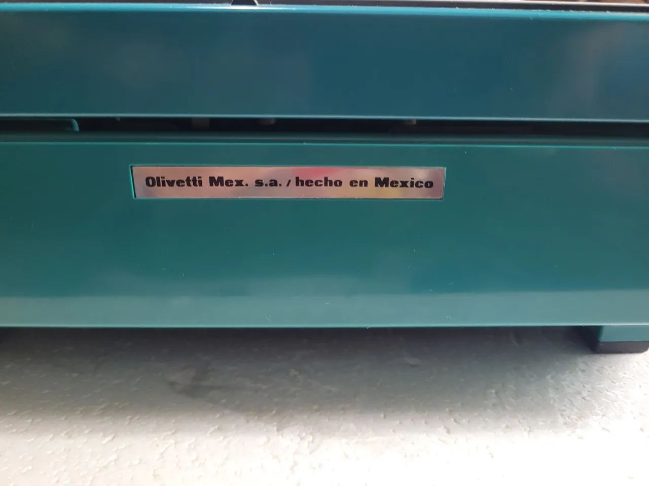Máquina de Escrever Olivetti NOVA - Foto 5