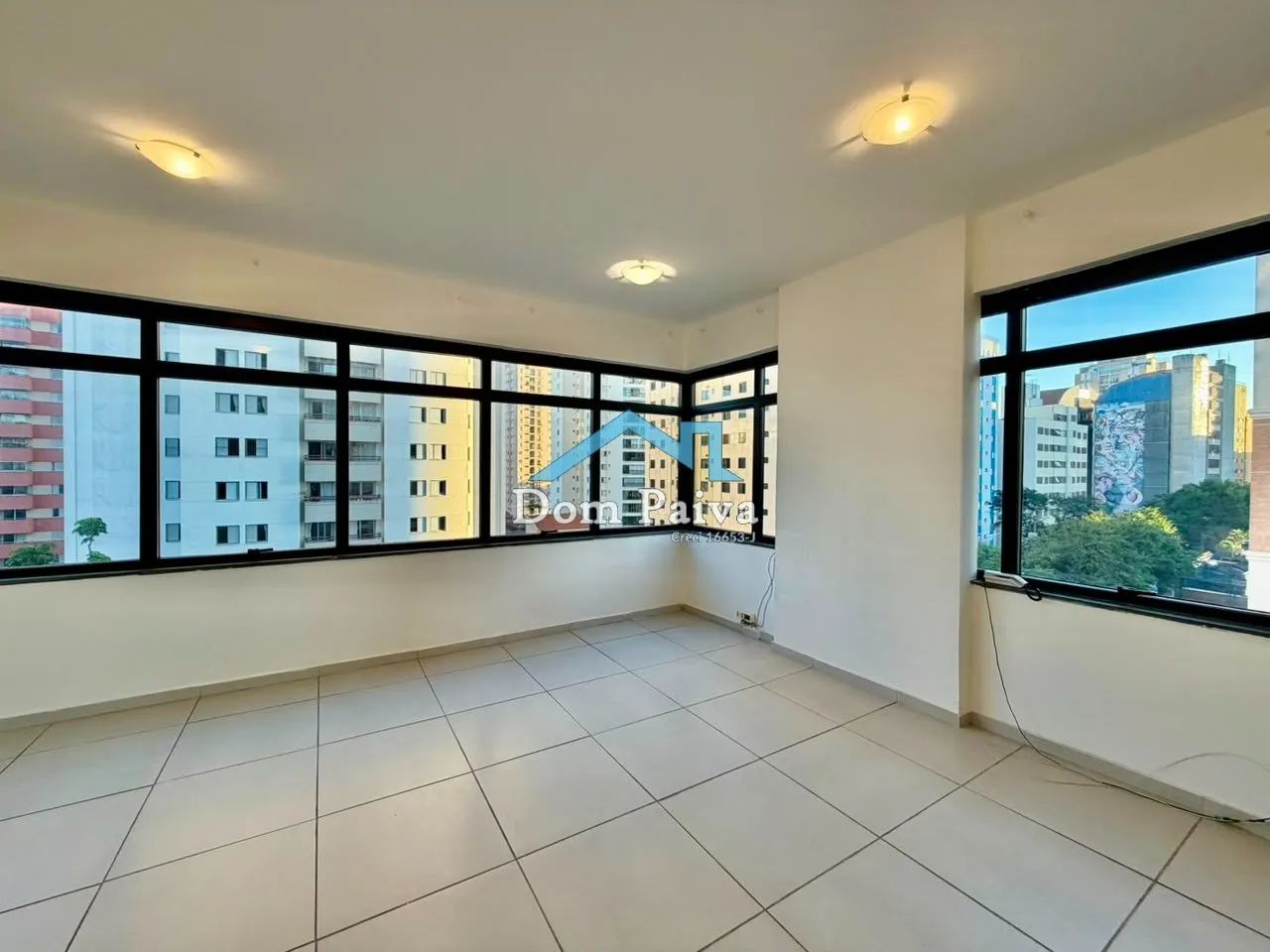 Sala Comercial Próxima do Metrô Saúde, São Paulo - Foto 3