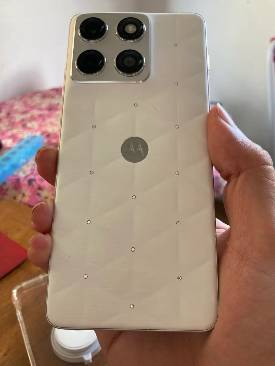 Moto Edge 70 - Edição Swarovski - 512GB - Foto 2