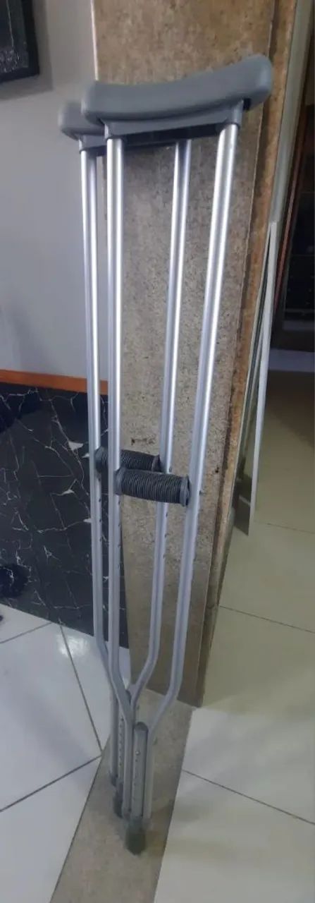 Par de muletas de alumínio - Foto 4