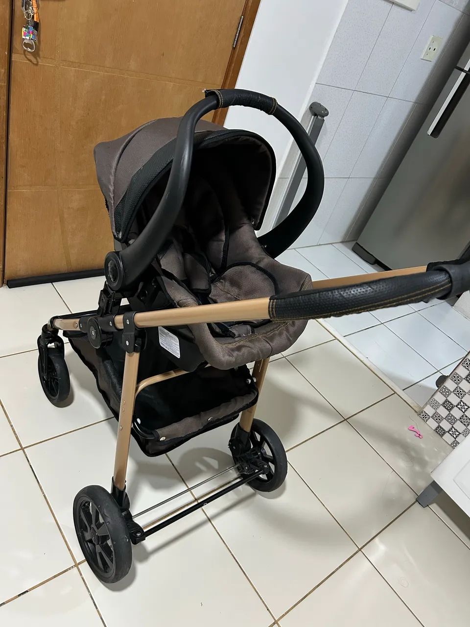 Carrinho de bebê + bebê conforto  - Foto 5