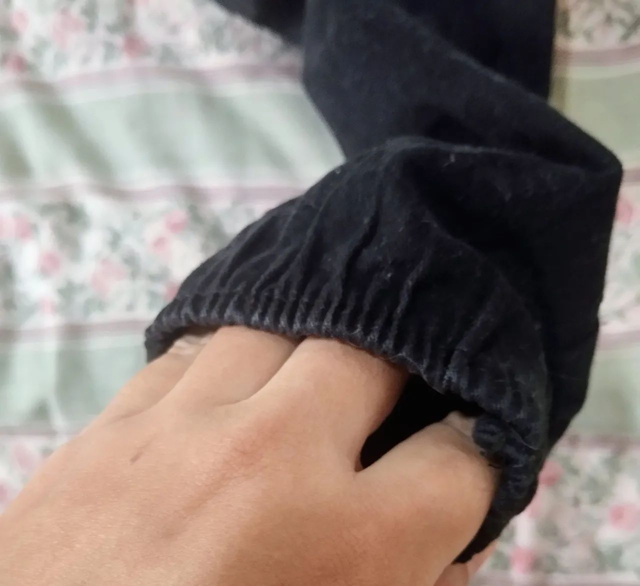 Calça jogger masculina tamanho M preta - Foto 5