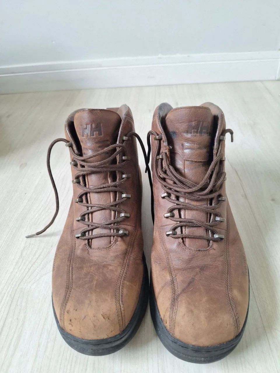 Bota Helly Hansen couro legítimo