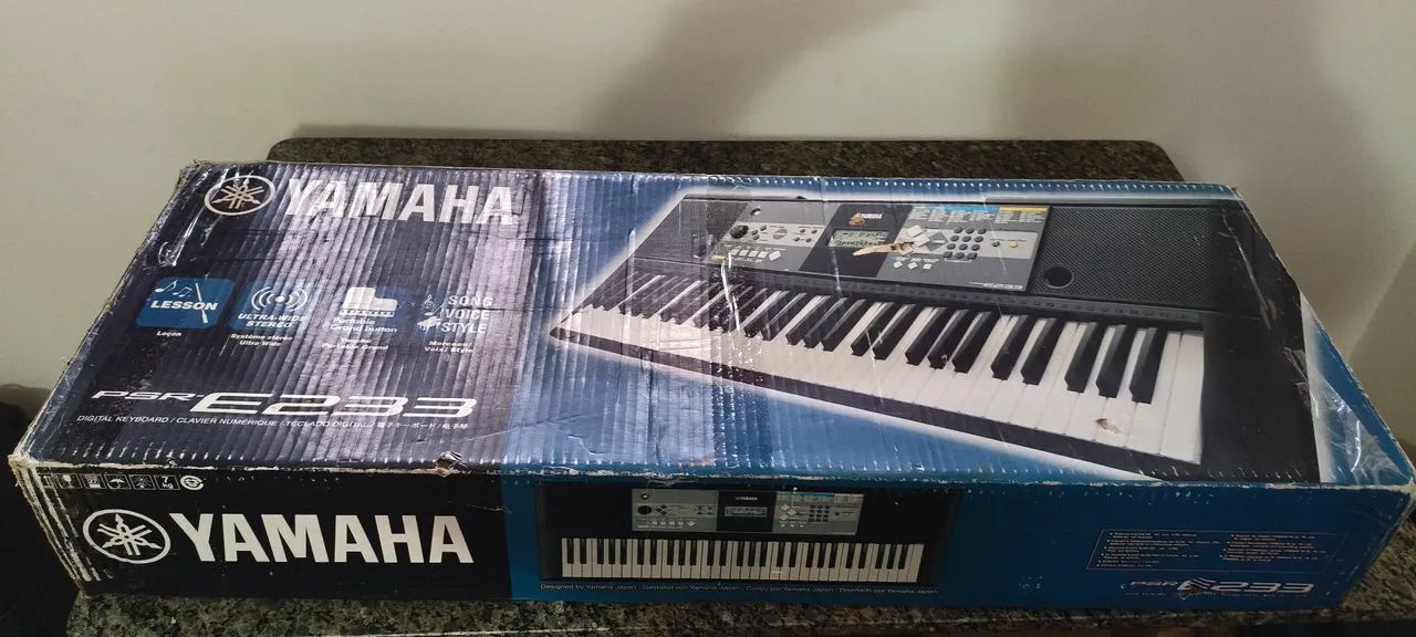 Teclado Yamaha PSR-E233 + capa bag - Foto 2