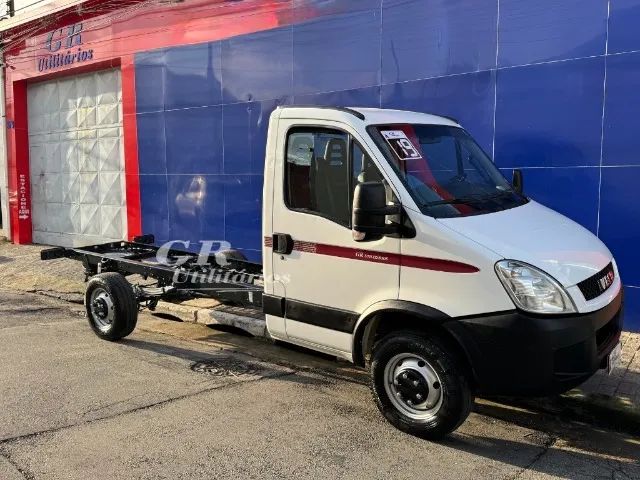 Iveco Daily Chassi 35s14 2P (e5) 2019 - Foto 3
