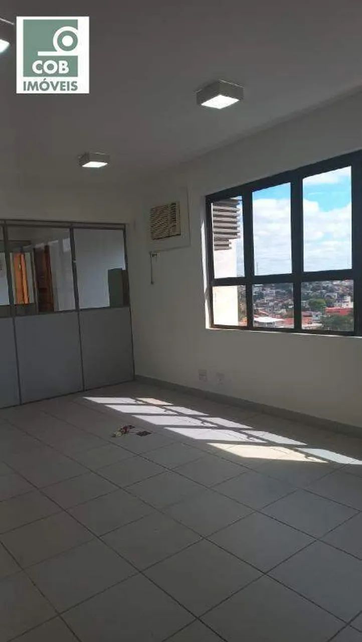 Salas comercial com 181m² no Buritis