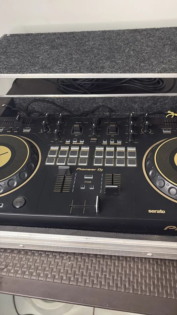 Controladora DDJ-Rev  1 gold no case - Foto 4