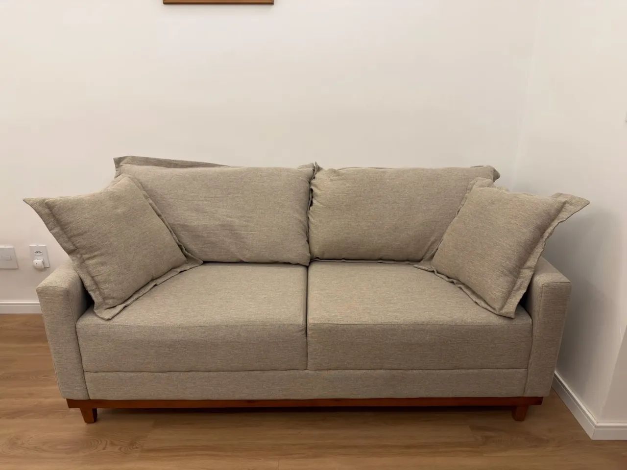 Sofá fixo excelente oportunidade