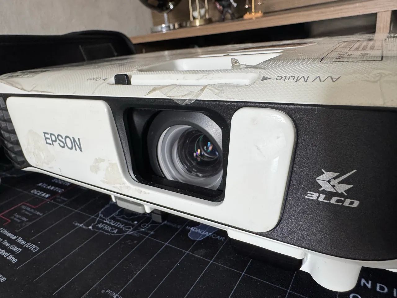 Projetor Epson Powerlite X41+ 3600lm Branco 127/220v