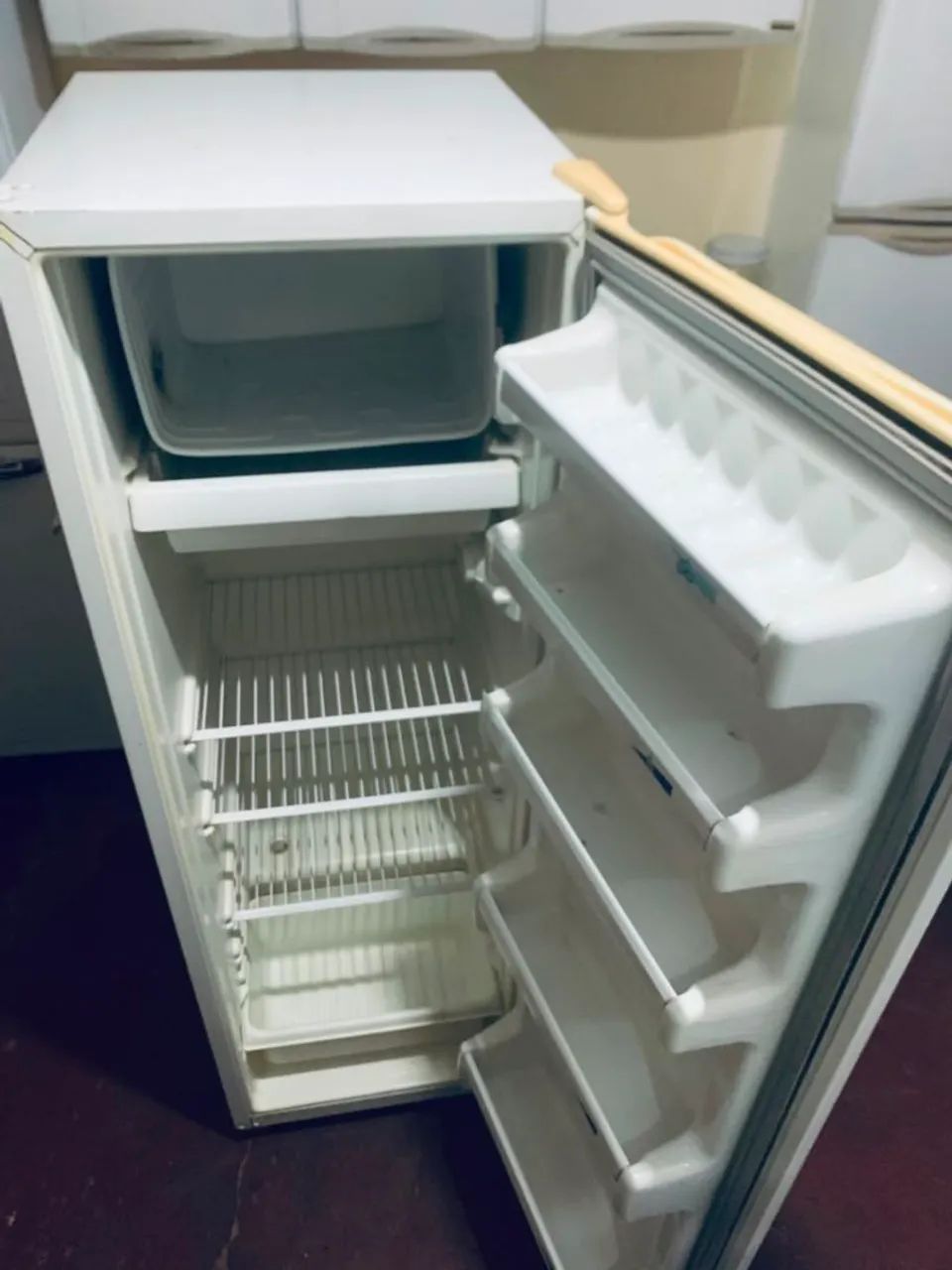 Geladeira consul 240 litros 