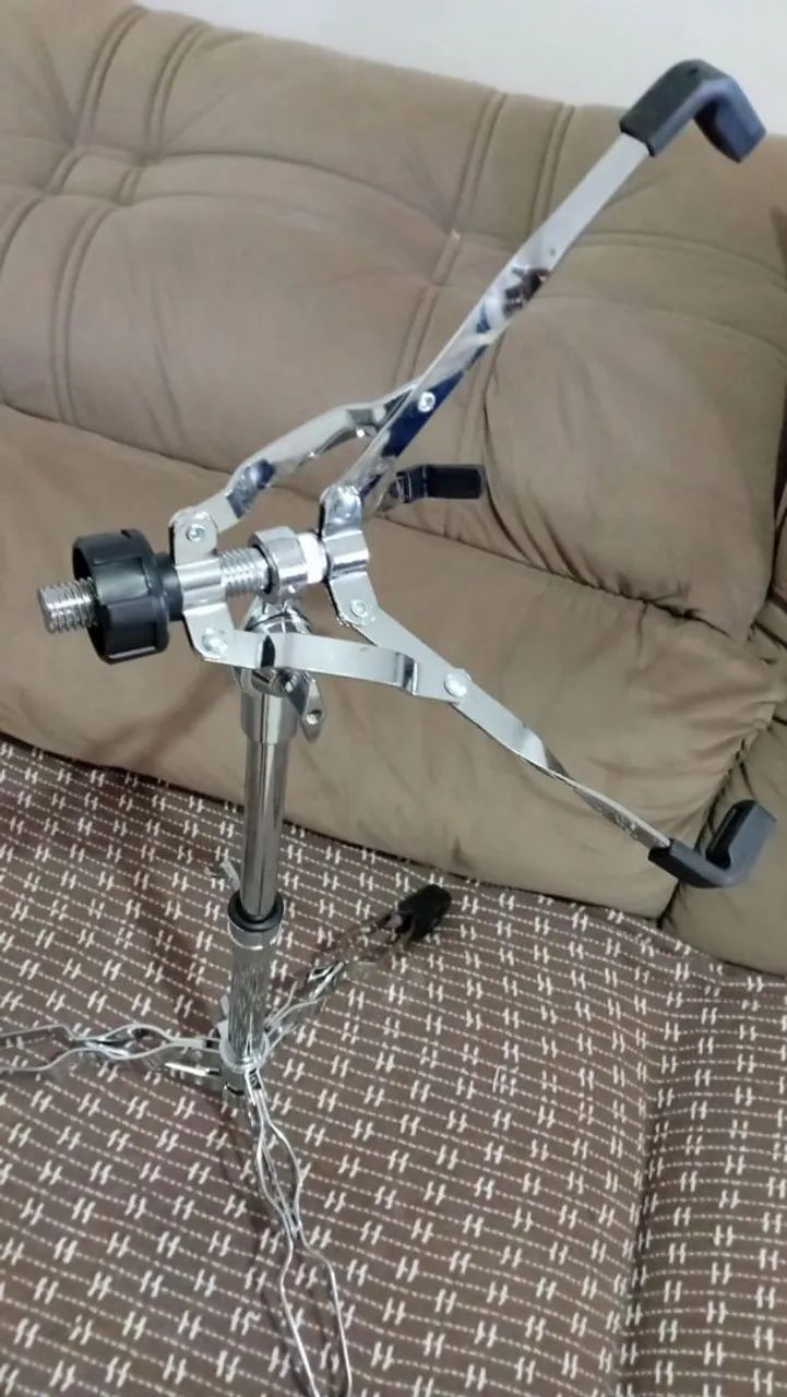 Estante de caixa para bateria - Foto 2