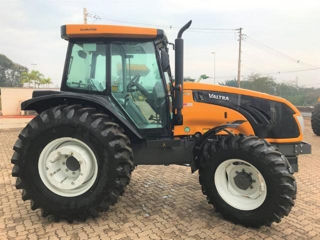 Trator valtra bm 110 4x4 cabinado ano 2017