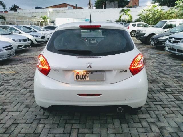 Peugeot 208 Active Pack 1.5 2014 - Couro, Multimídia, Pneus Novos - Excelente! - Foto 5