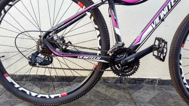 Mountain bike Aro 29 freio a Disco Seminovo - Foto 3