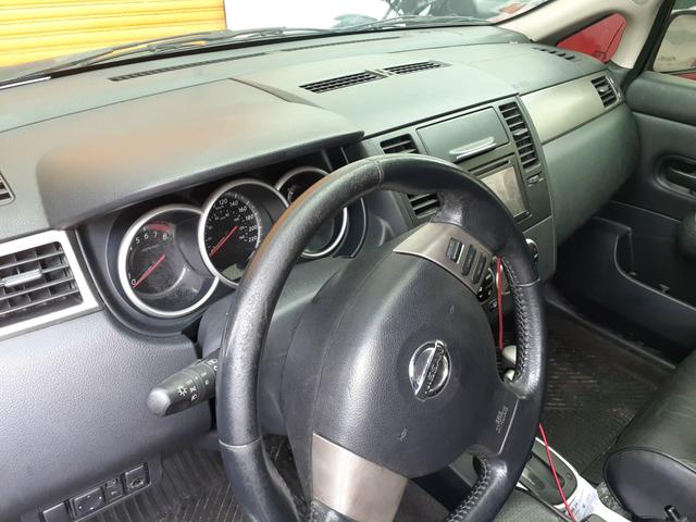 Nissan tiida 2012