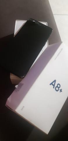 Samsung A8+