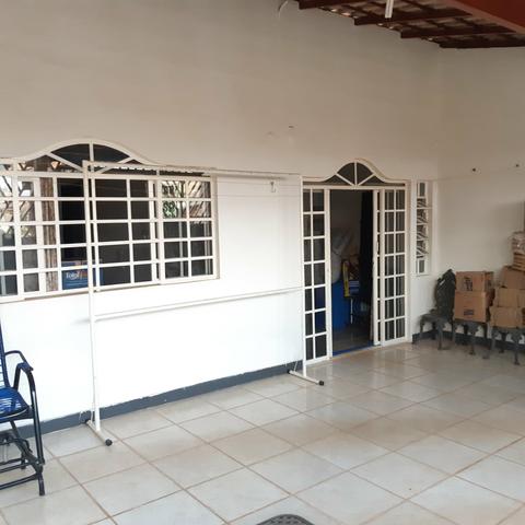 Jg vende excelente casa , na qnp 27 ao lado do atacadão fort