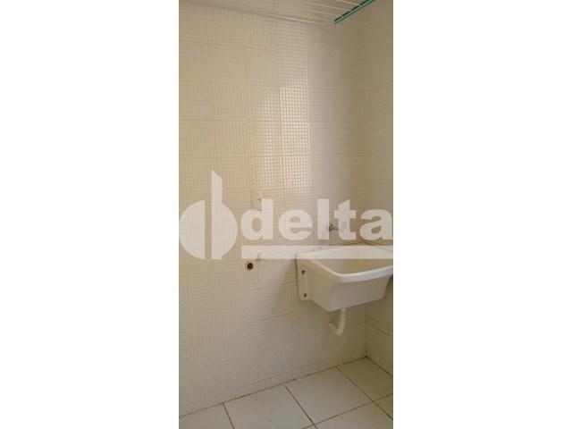 Apartamento para alugar com 3 dormitórios em Saraiva, Uberlândia cod:605513 - Foto 14