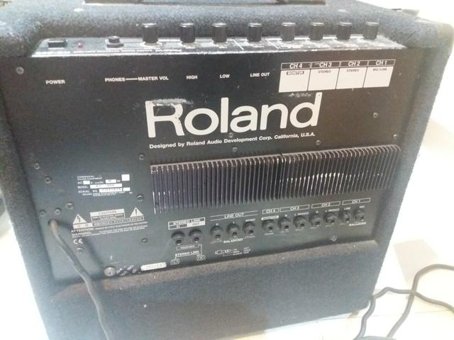 Amplificador Roland Kc 300 - Foto 5