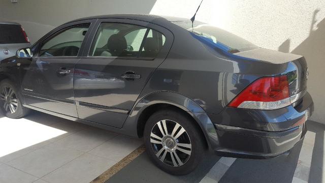 Vectra Expression 2008