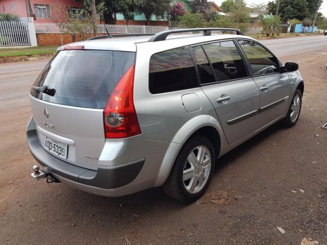 RENAULT MEGANE GRAND TOUR DYNAMIQUE 2.0 16V AUT. - Foto 5