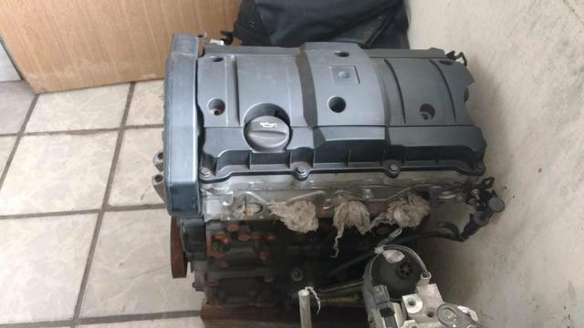 Motor parcial citroen c3 2015 1.6 / 16 válvula usado original
