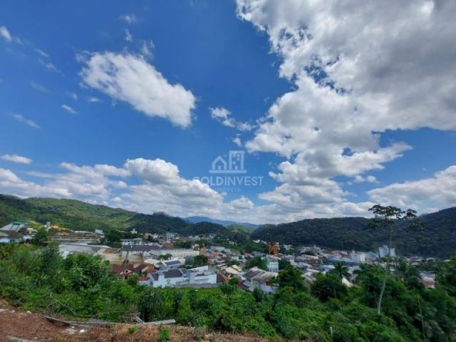 Terreno bem localizado e com vista!!!