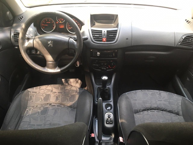 Peugeot 207 Hatch XR 1.4 8V (flex) 4p 2009 - Foto 2
